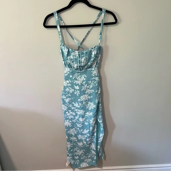 ABERCROMBIE BLUE FLORAL MILKMAID LACE BACK MIDI DRESS - Picture 4 of 13